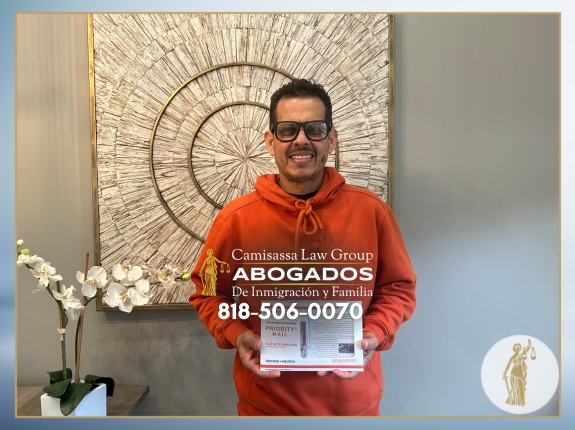 Cliente satisfecho con nuestros servicios como su Abogados de Inmigración