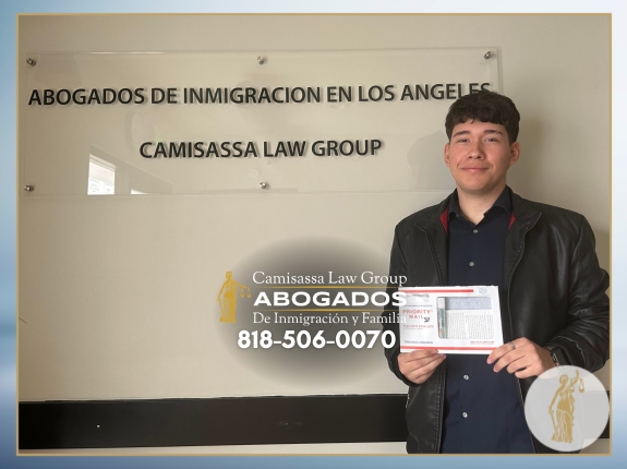 Cliente satisfecho con nuestros servicios como su Abogados de Inmigración