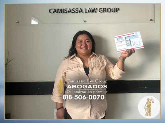 Cliente satisfecho con nuestros servicios como su Abogados de Inmigración