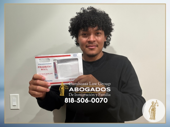 Cliente satisfecho con nuestros servicios como su Abogados de Inmigración
