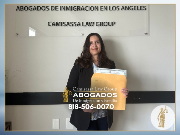 Cliente satisfecho con nuestros servicios como su Abogados de Inmigración