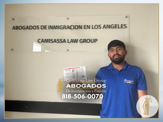 Cliente satisfecho con nuestros servicios como su Abogados de Inmigración